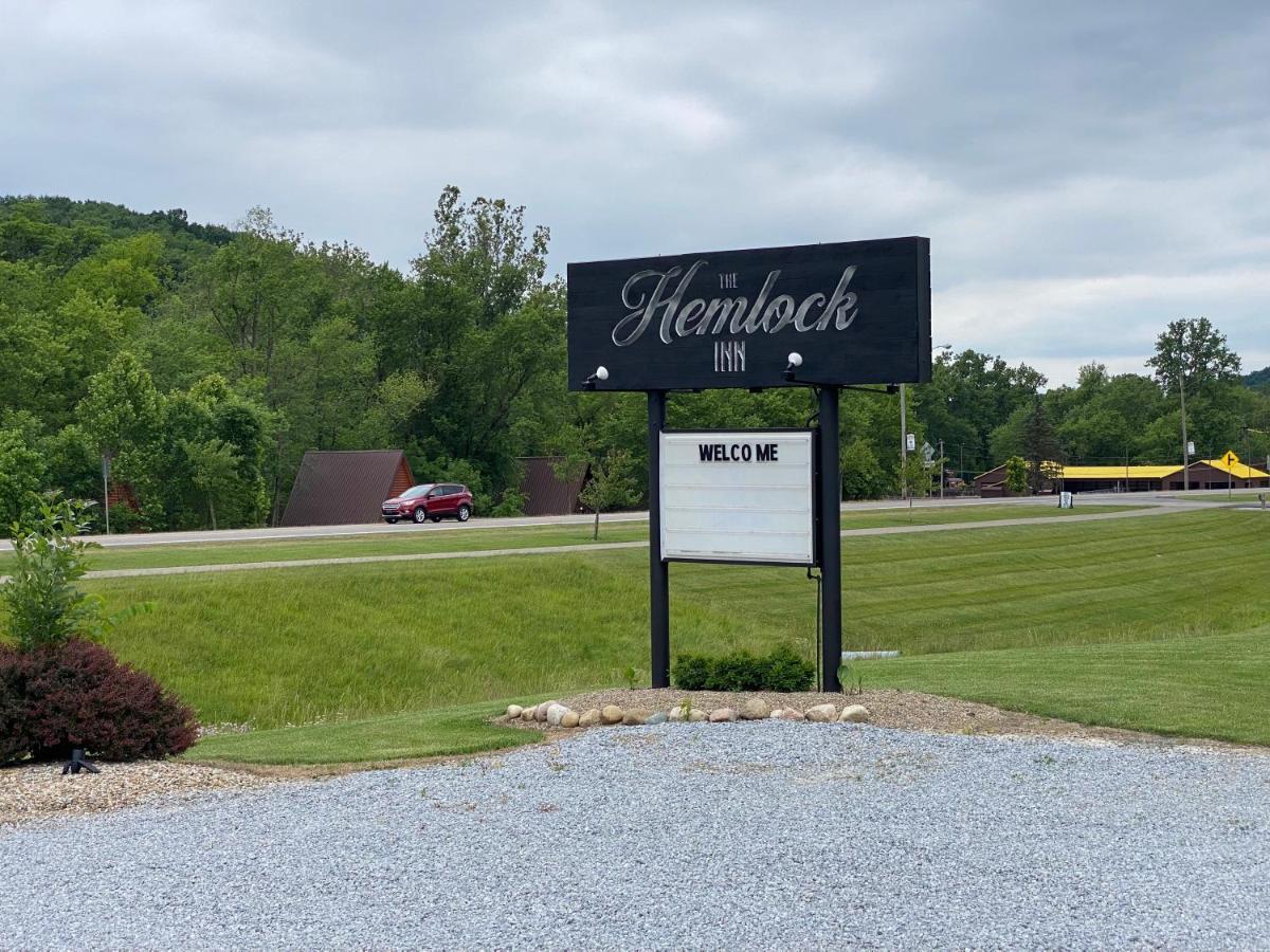 The Hemlock Inn Loudonville Extérieur photo